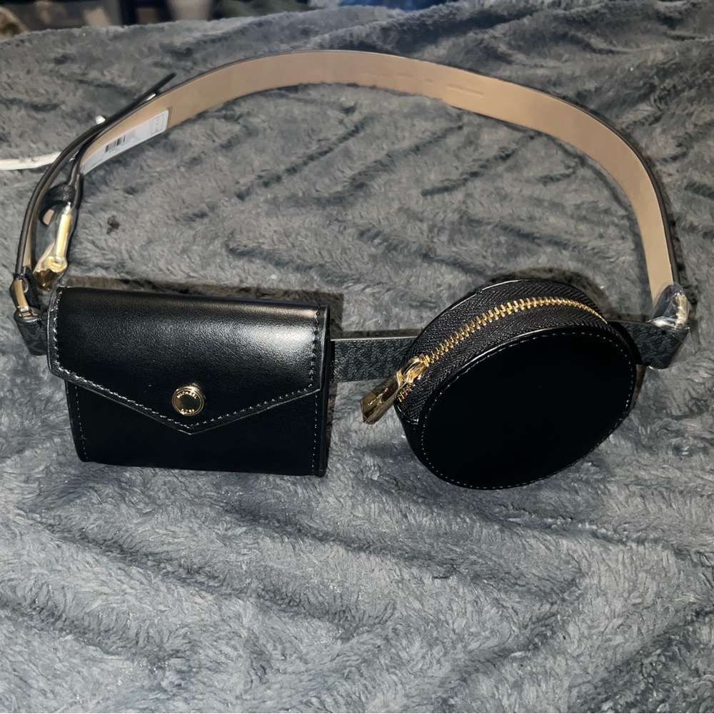 Michael kors women’s belt with card holder and coin pouch size XL